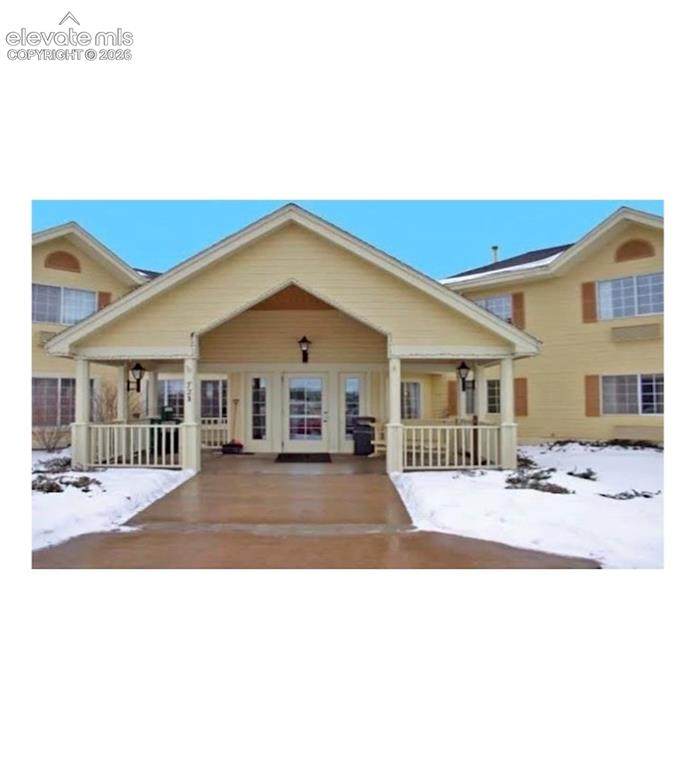 730 Country Drive - Photo 1