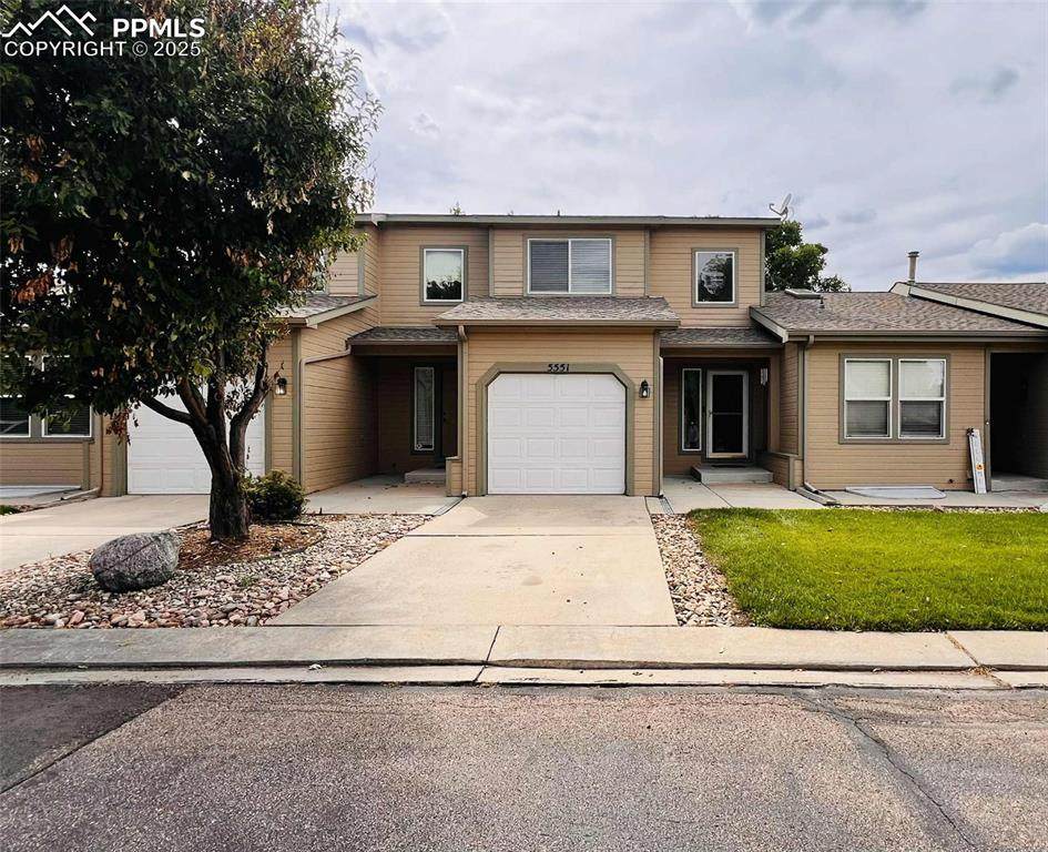 5551 Sunshade Point - Photo 1