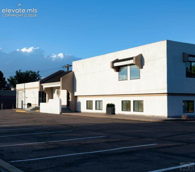 2020 Pueblo Boulevard - Photo 1