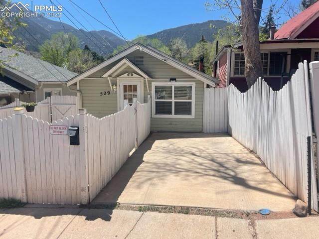 529 Canon Avenue - Photo 1