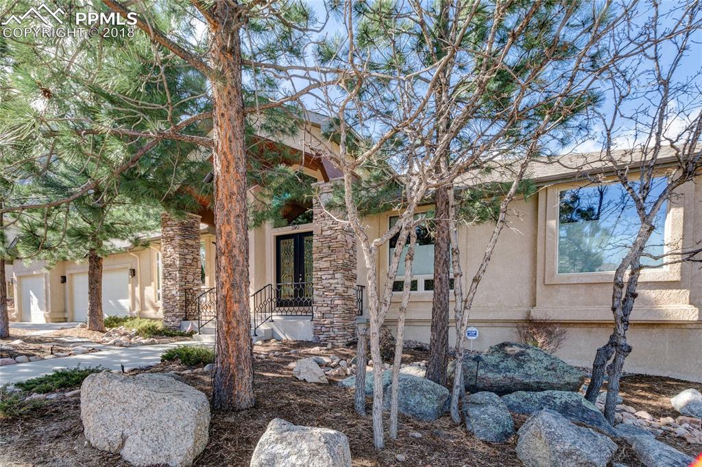 390 Paisley Drive - Photo 1