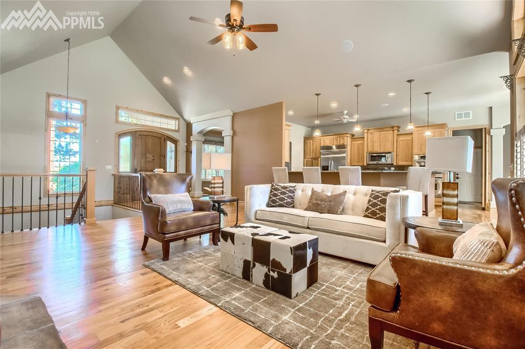 1433 Castlecombe Lane - Photo 1