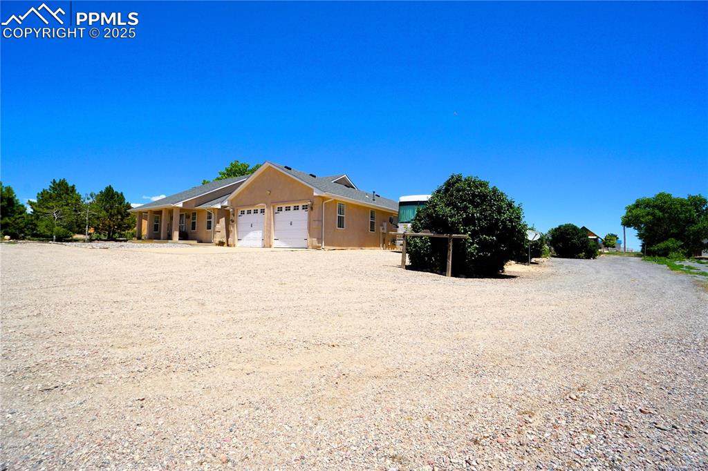 461 Fredonia Drive - Photo 1