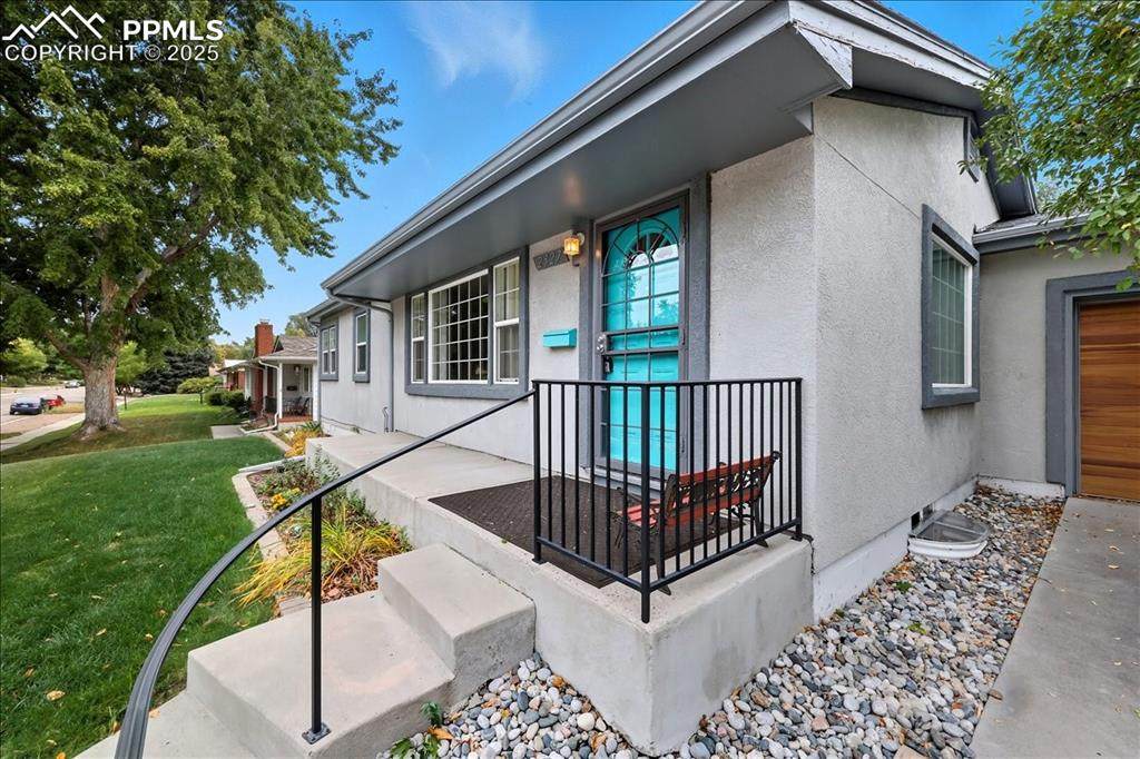 2327 Mount Vernon Street - Photo 1