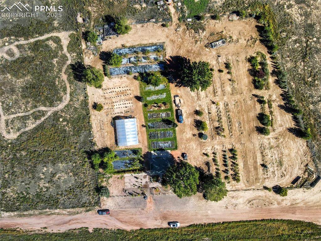 1115 Holiday Drive - Photo 1