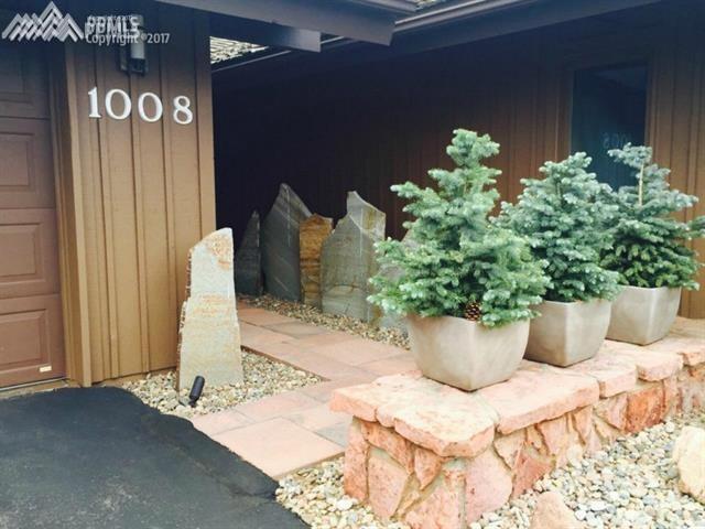 1008 Hill Circle - Photo 1