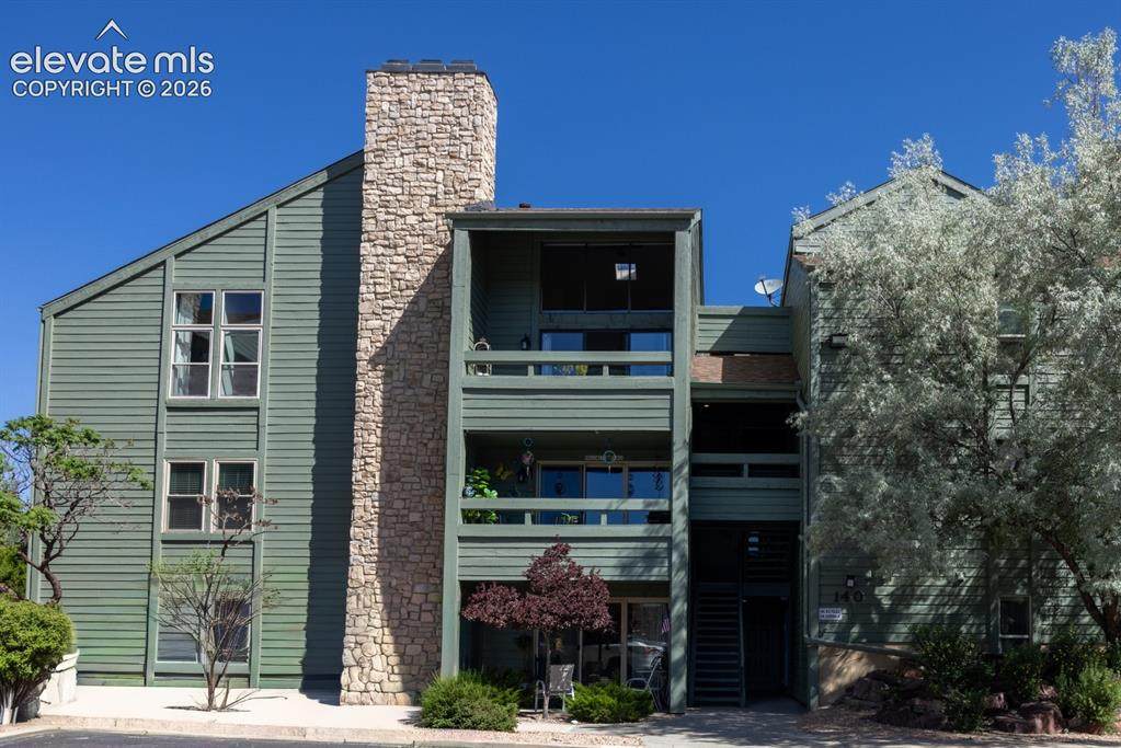 140 Rockrimmon Boulevard - Photo 1
