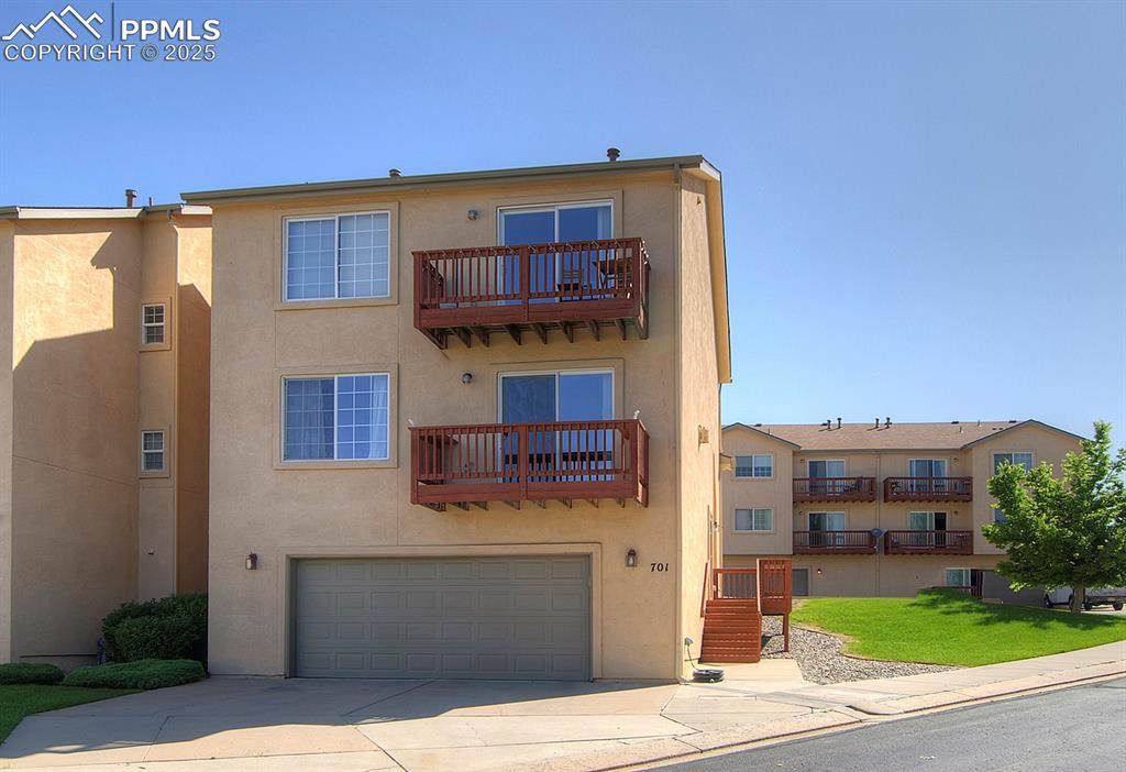 701 Cima Vista Point - Photo 1