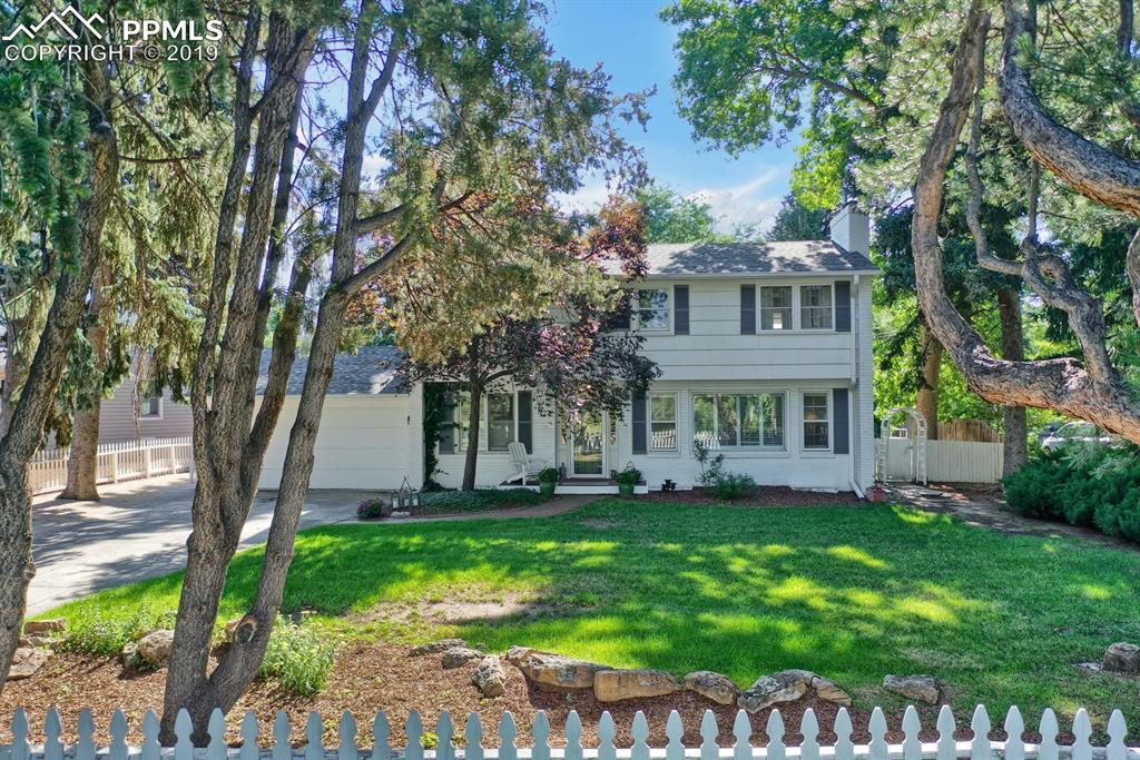 1621 Culebra Avenue - Photo 1
