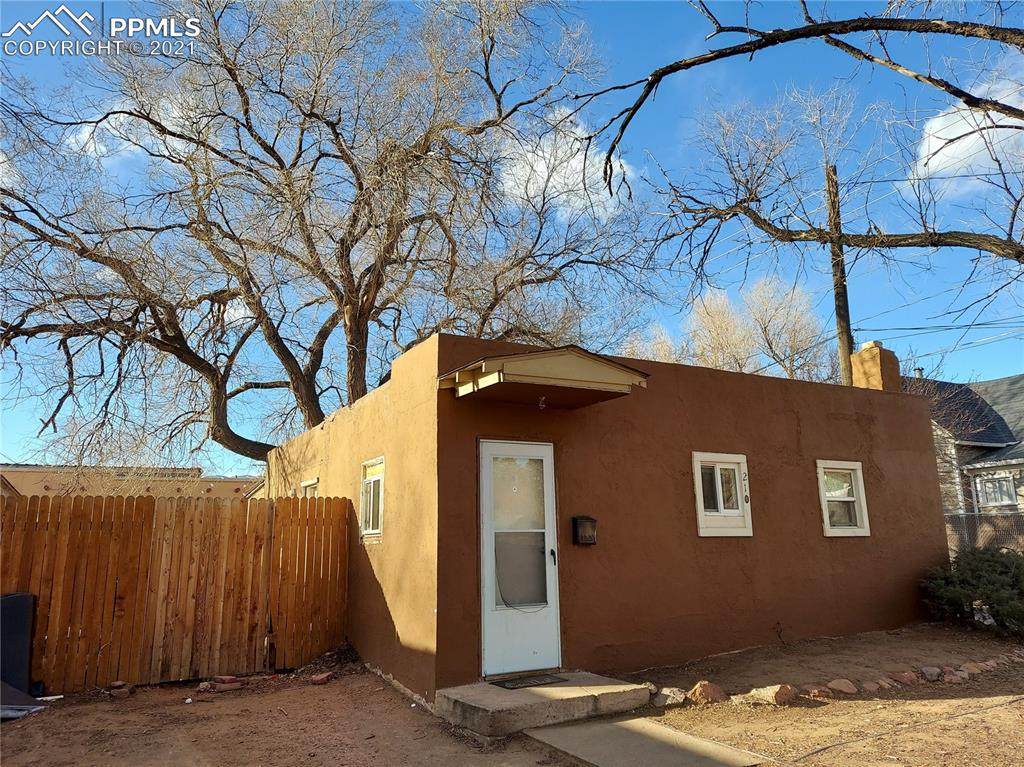 212 24Th Street - Photo 1