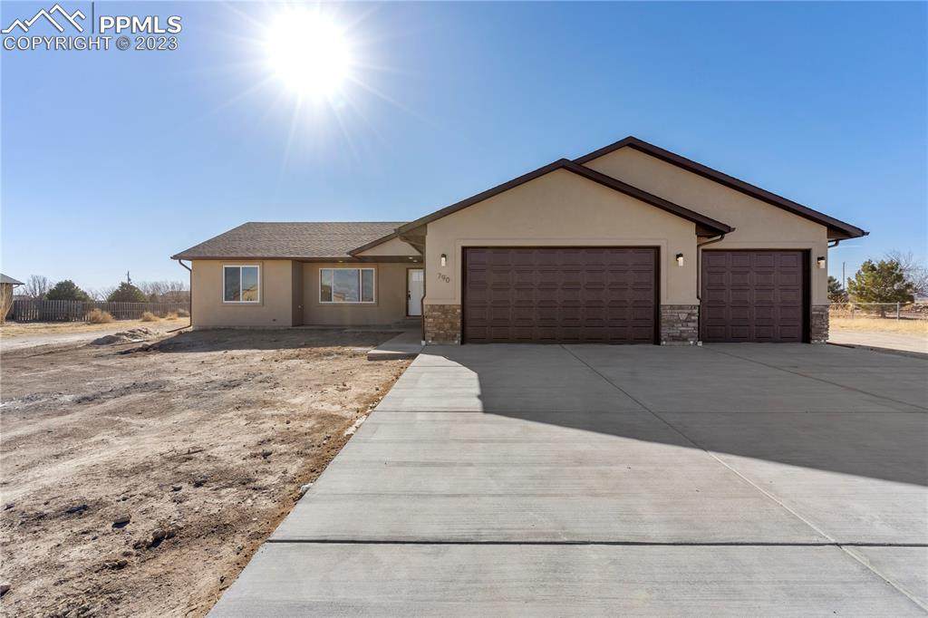 790 Bedford Drive - Photo 1
