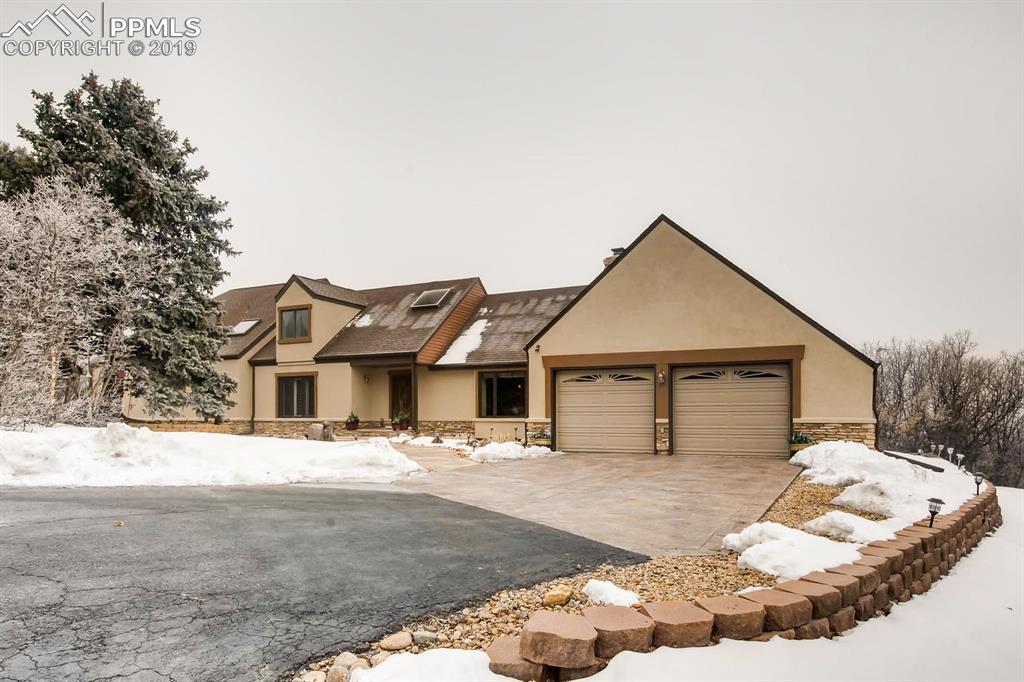 9053 Clydesdale Road - Photo 1