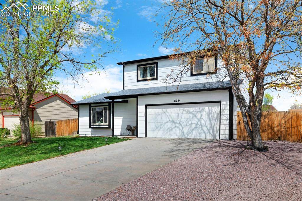 879 Daffodil Street - Photo 1