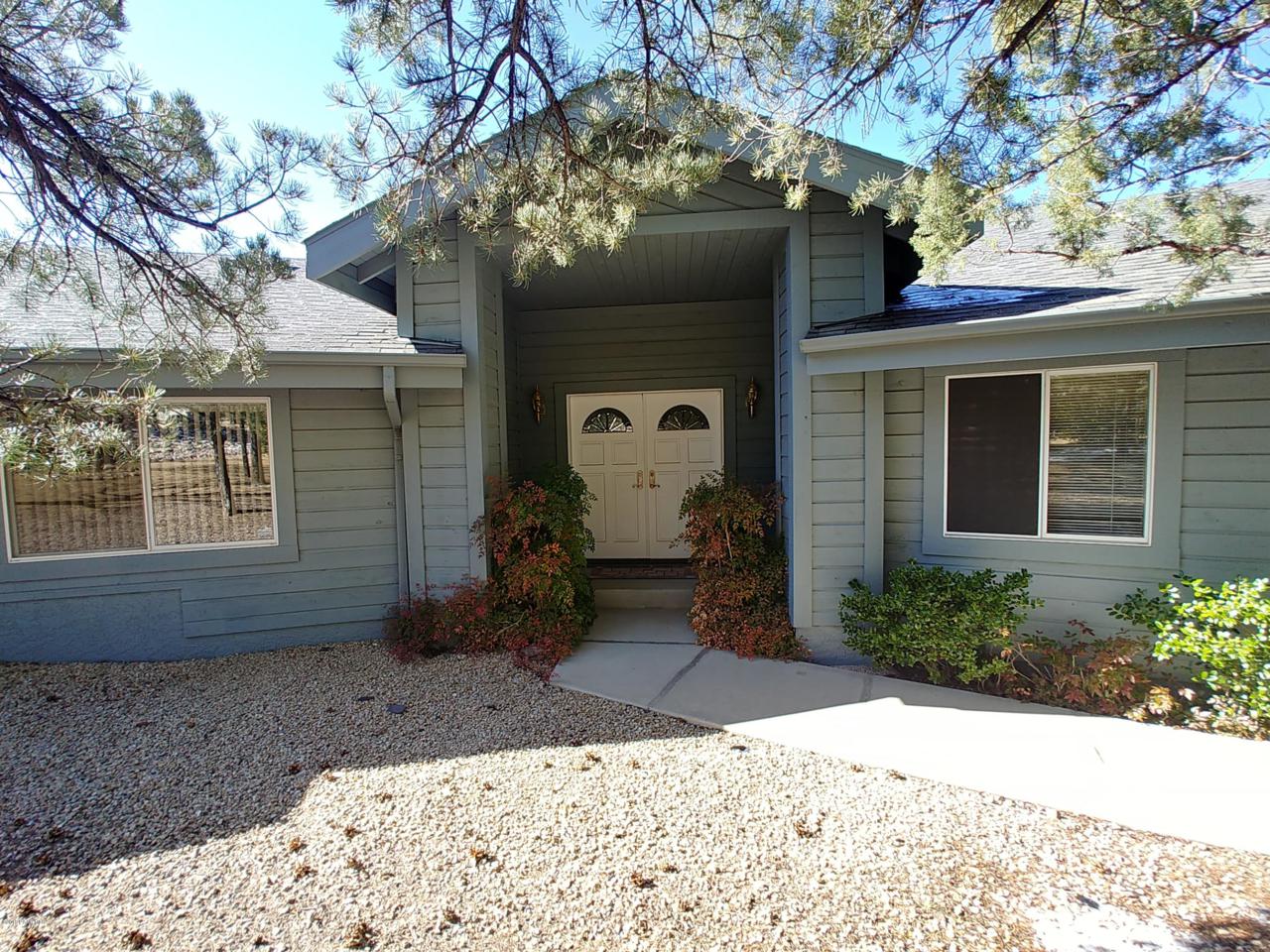 104 Woodridge Way - Photo 1