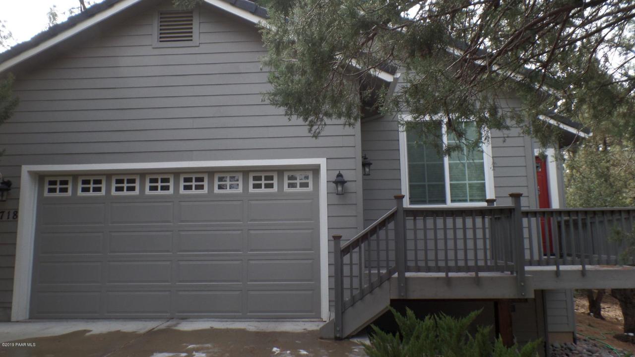 1718 Timberlane - Photo 1