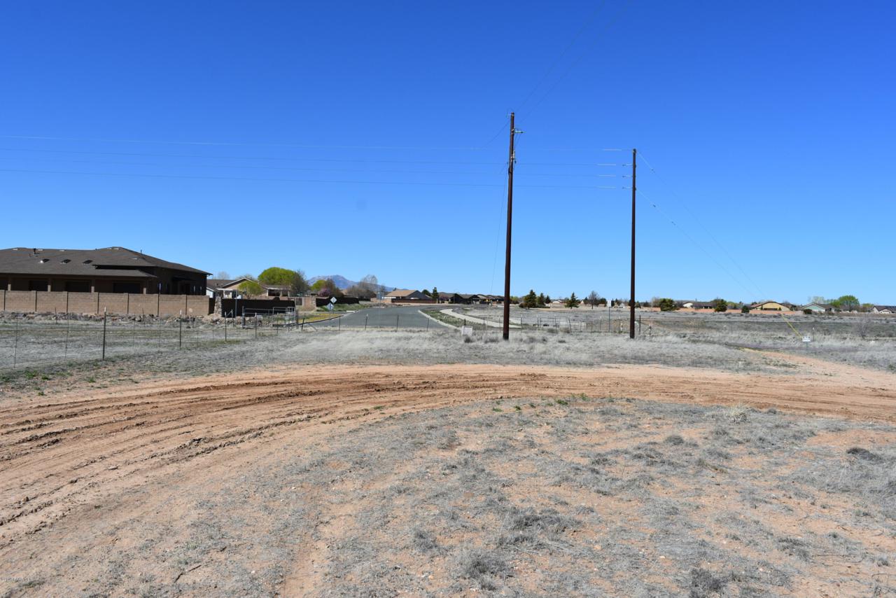 8200 Smittys Place - Photo 1