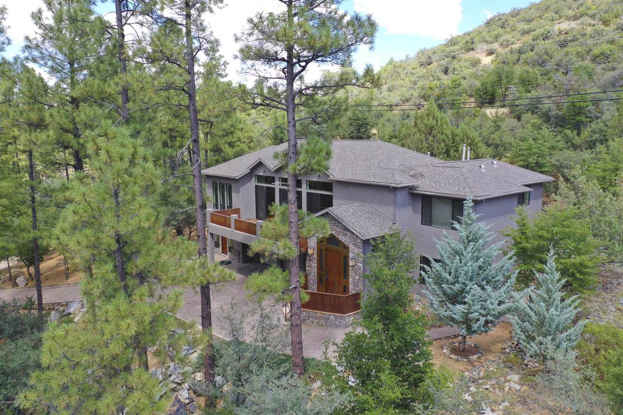 125 Laurel Court - Photo 1