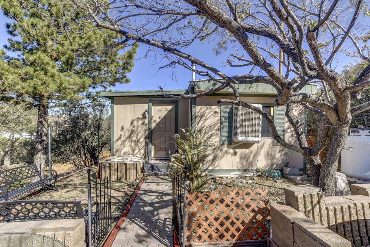 1710 Butterfield Road - Photo 1