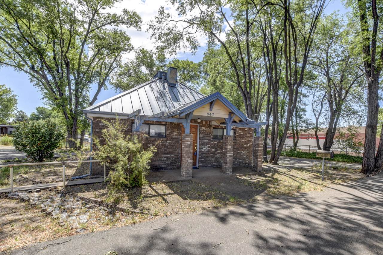 847 Valley Street - Photo 1