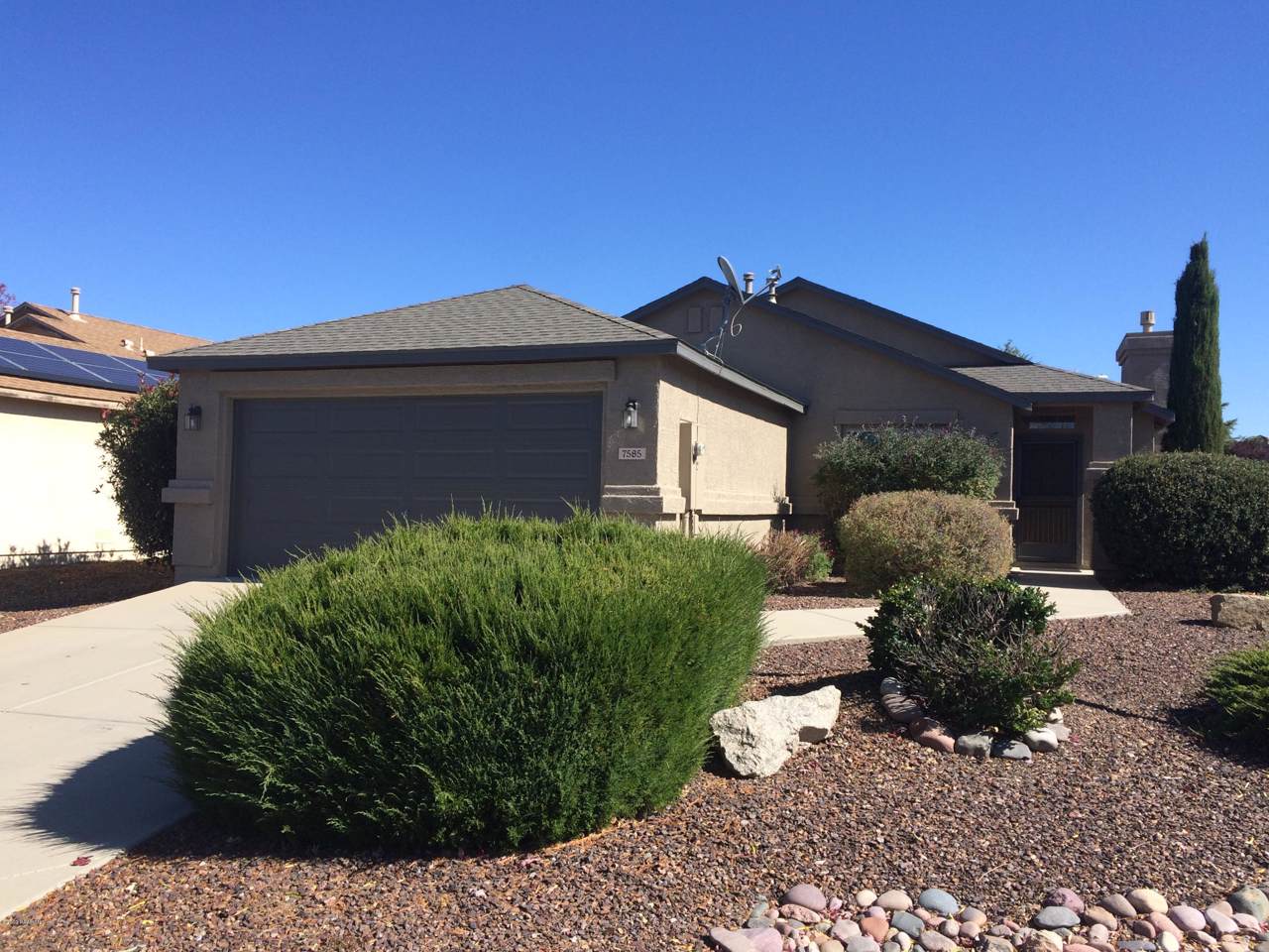 7585 Knollwood Way - Photo 1