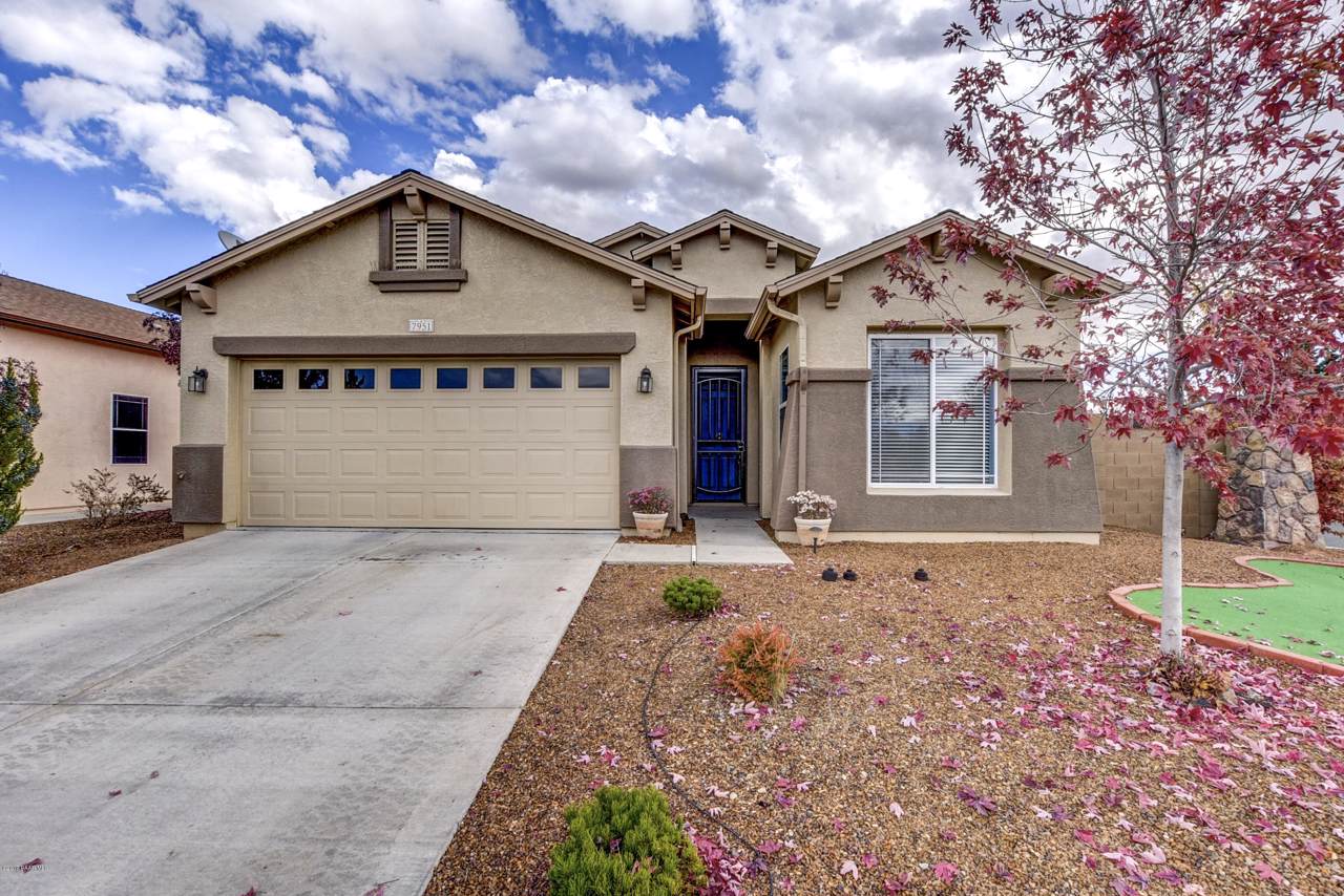 7951 Paradise Canyon Lane - Photo 1
