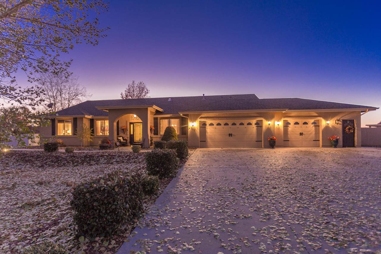 380 Lauren Lane - Photo 1