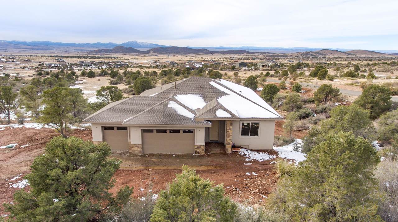 9720 Legend Hills Road - Photo 1