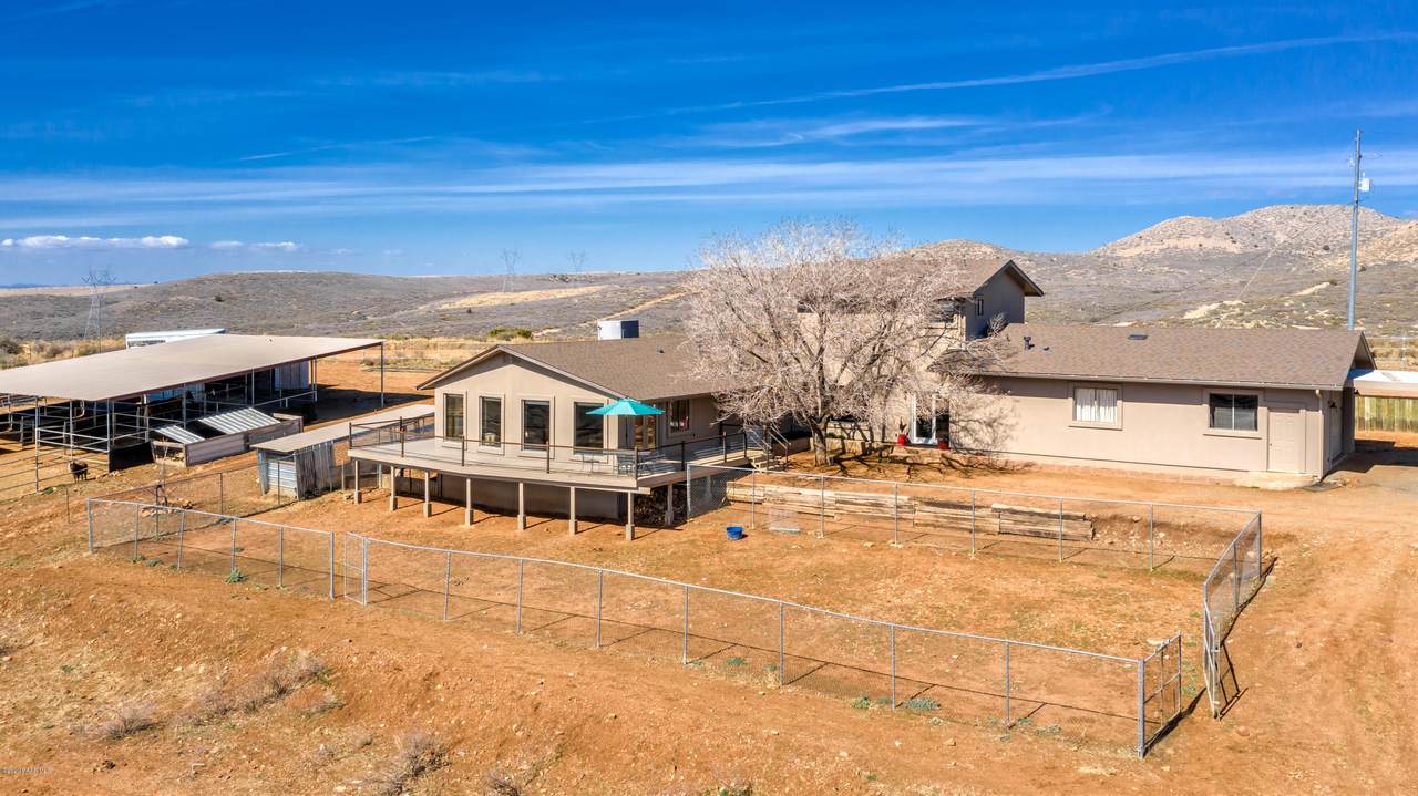 1375 Rabbit Ridge Road - Photo 1