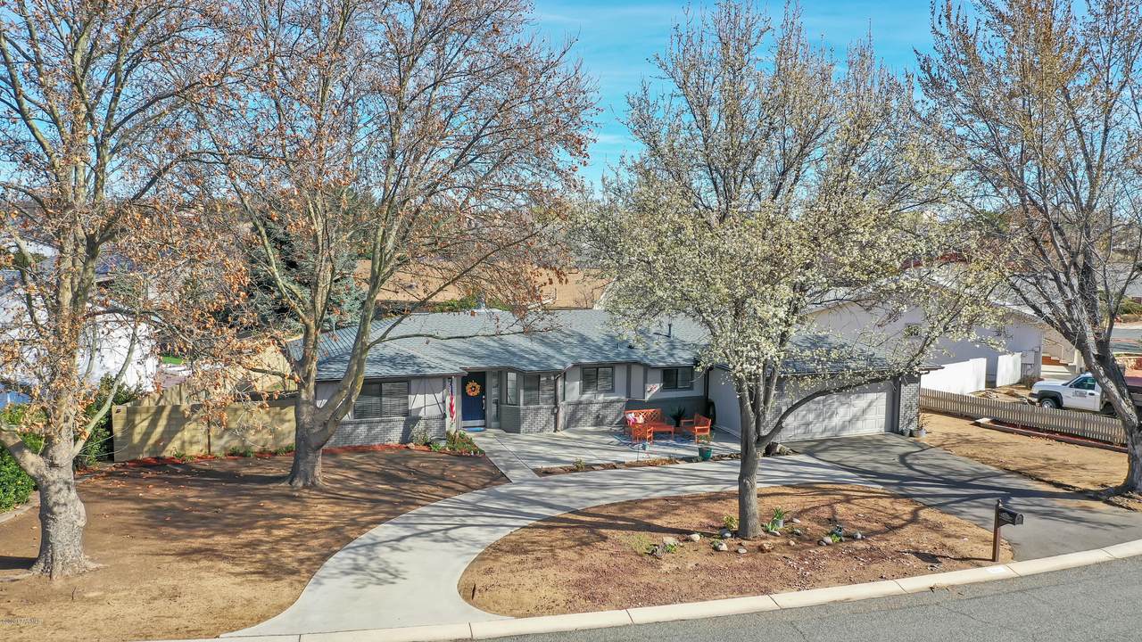 3221 Marigold Drive - Photo 1