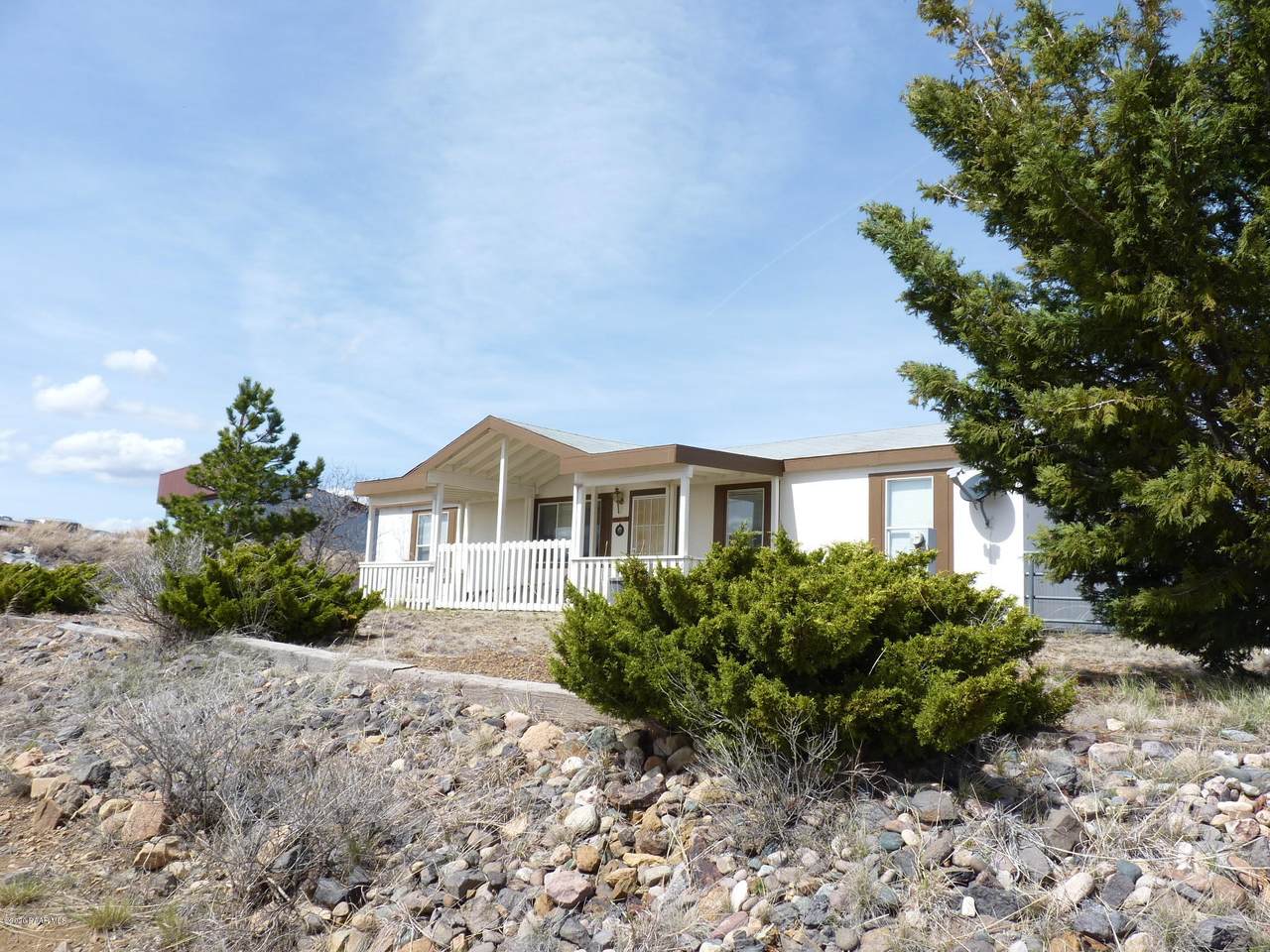 10810 Powerline Road - Photo 1