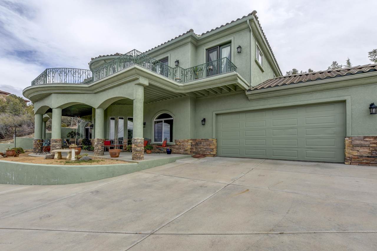525 Windmere Circle - Photo 1