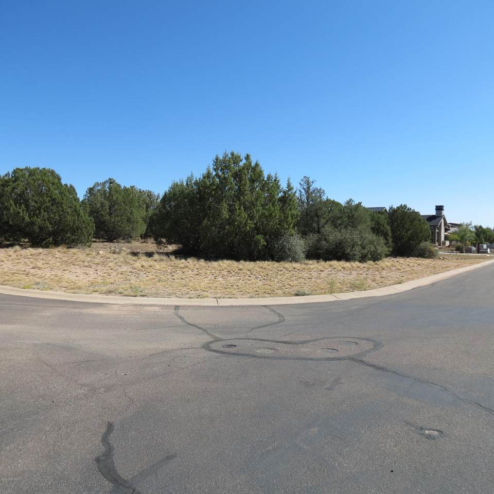 5615 Goliath Drive - Photo 1