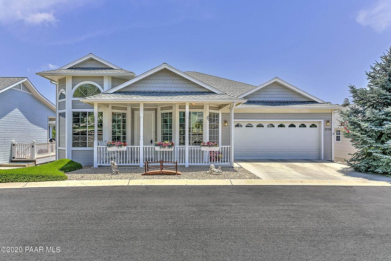 1756 Fleet Street - Photo 1