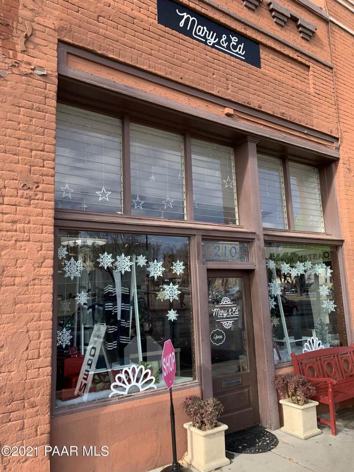 210 Montezuma Street - Photo 1