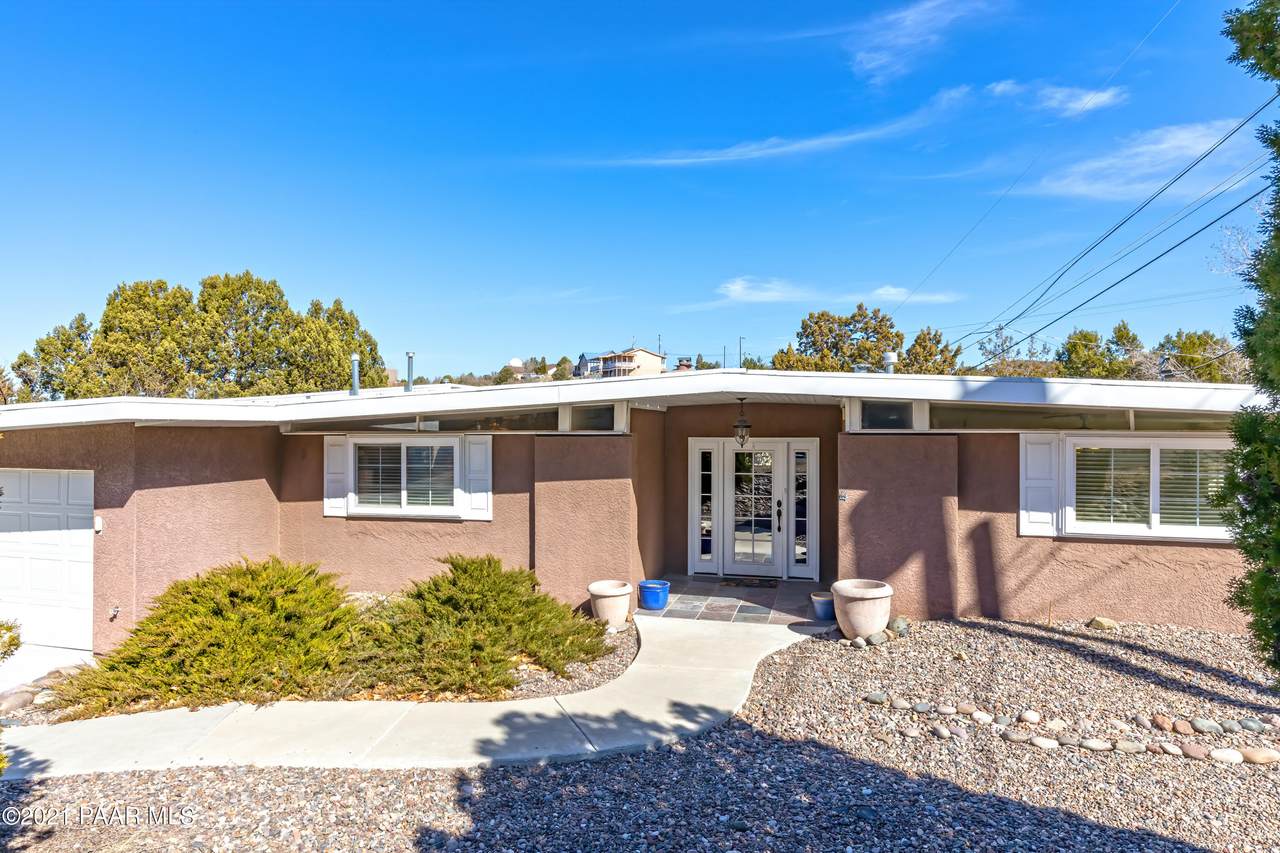 531 Skyview Drive - Photo 1