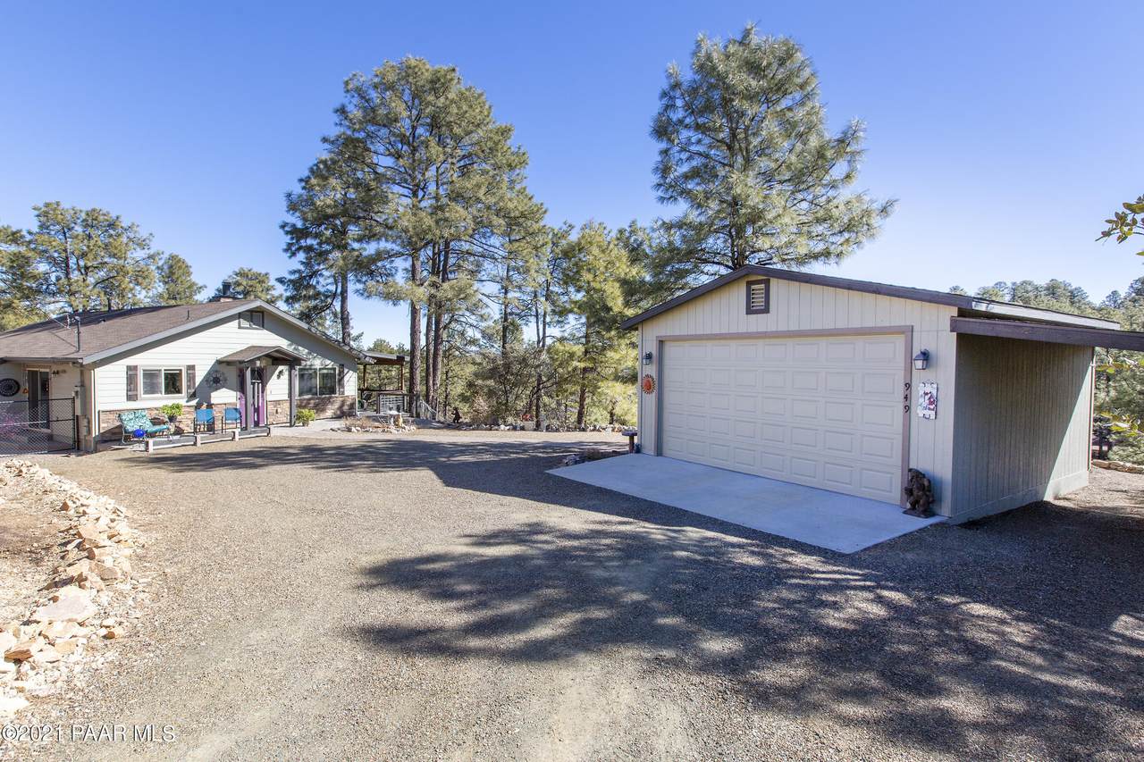 949 Milton Avenue - Photo 1