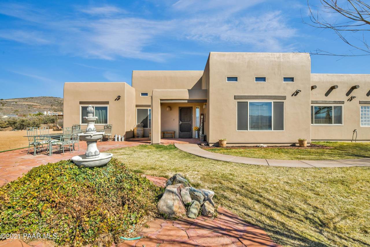 1007 Meadow Ranch Lane - Photo 1
