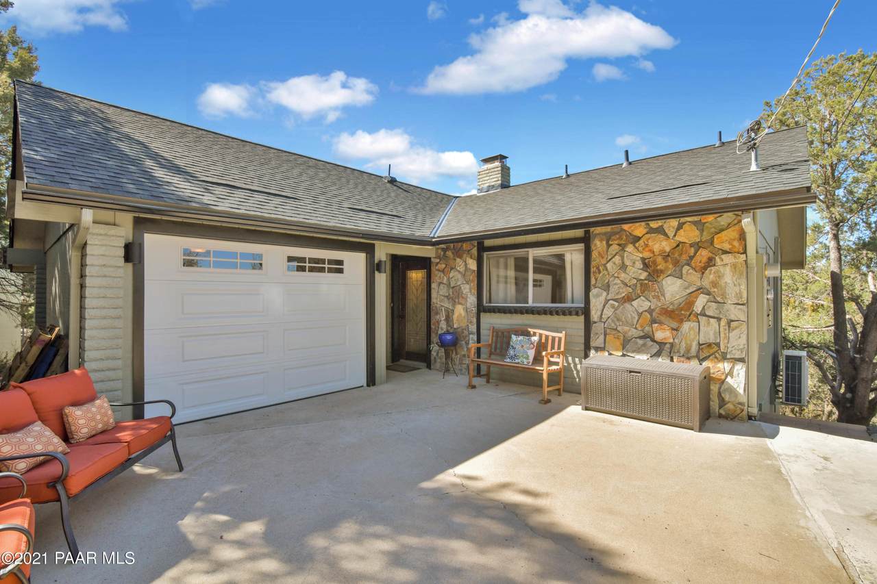 510 Hillcrest Drive - Photo 1