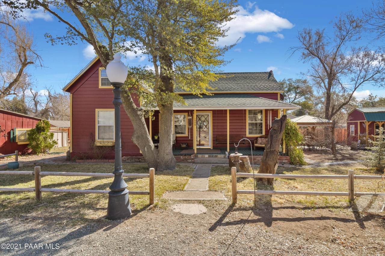 1509 Oak Street - Photo 1