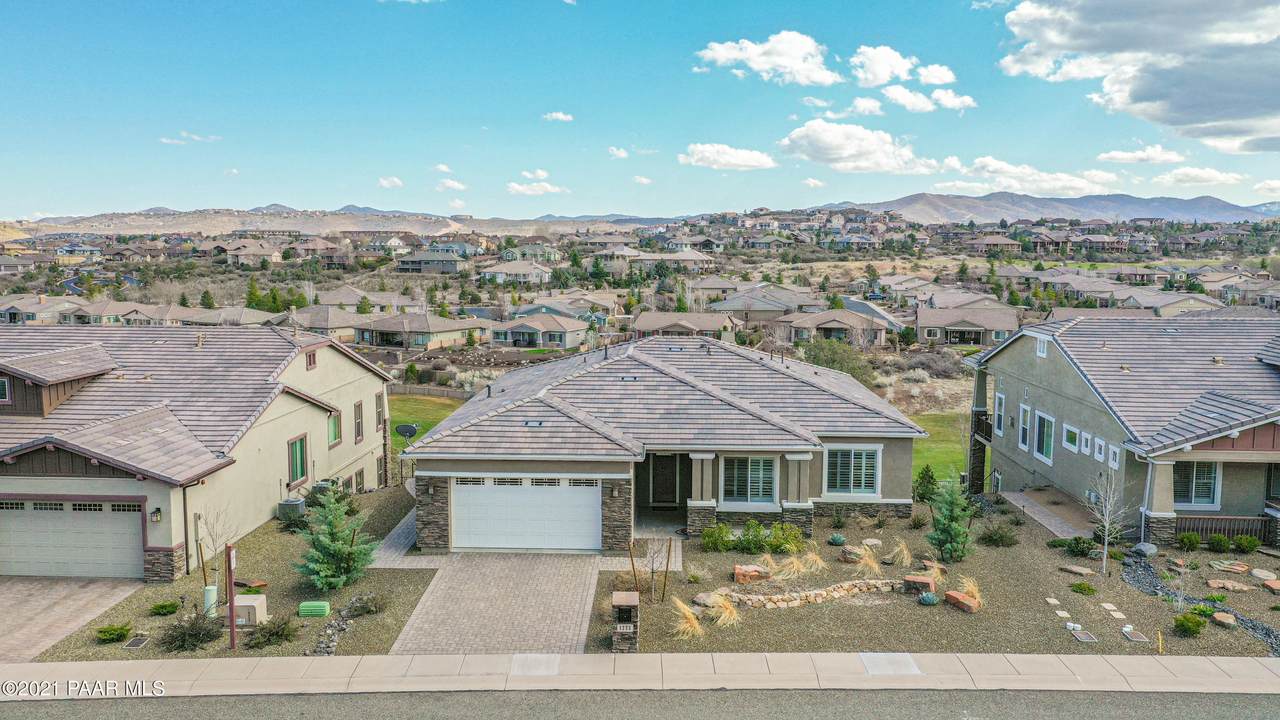 1223 Lakeview Drive - Photo 1