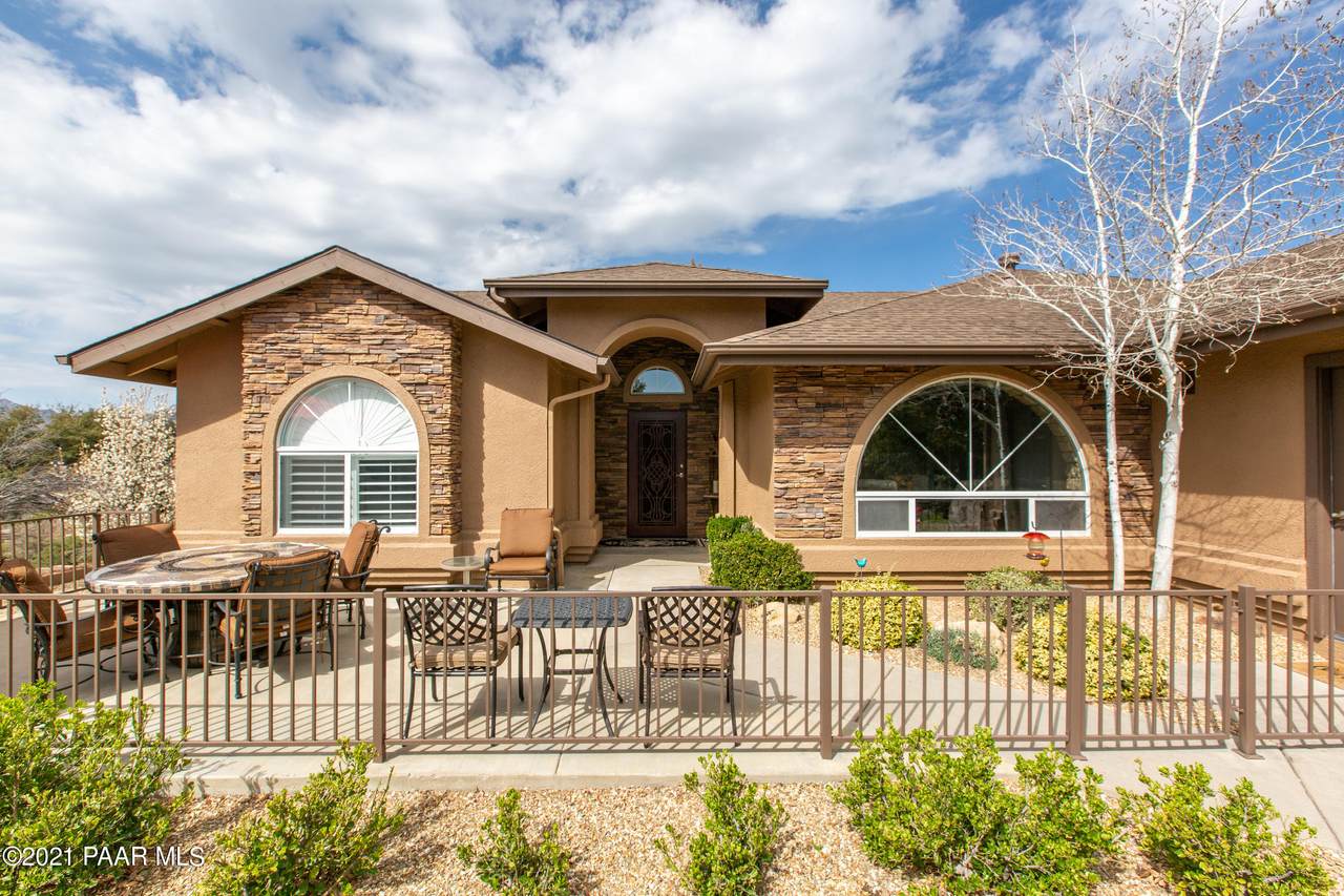 7910 Shadyoaks Drive - Photo 1