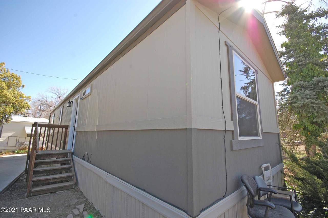 615 West Street - Photo 1
