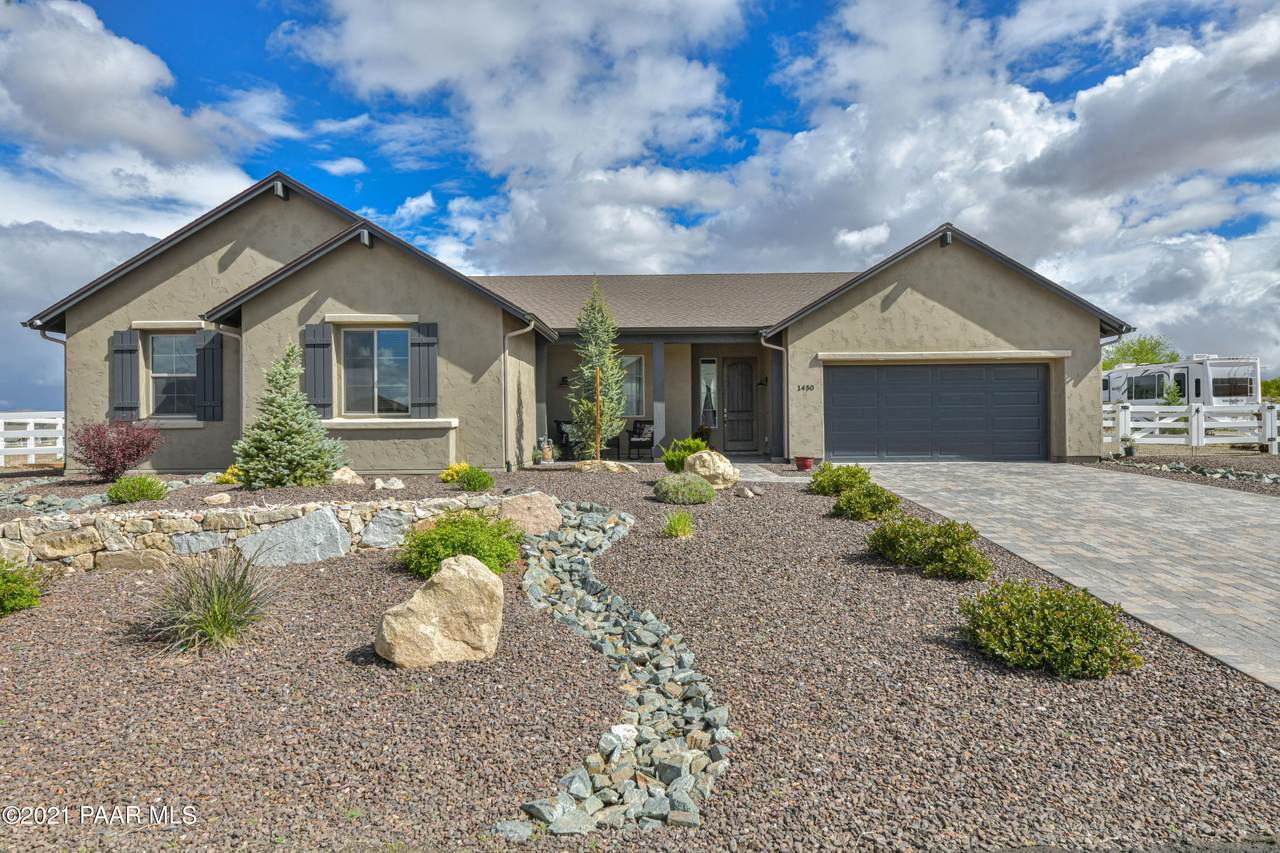 1450 Emily Drive - Photo 1