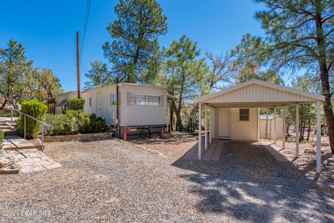 910 Gurley Street - Photo 1