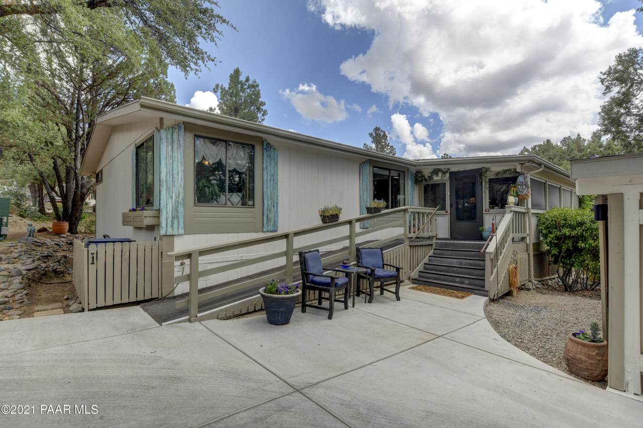 1 Lakeside Street - Photo 1