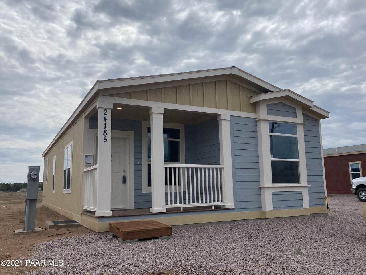 24185 Kyoto Avenue - Photo 1