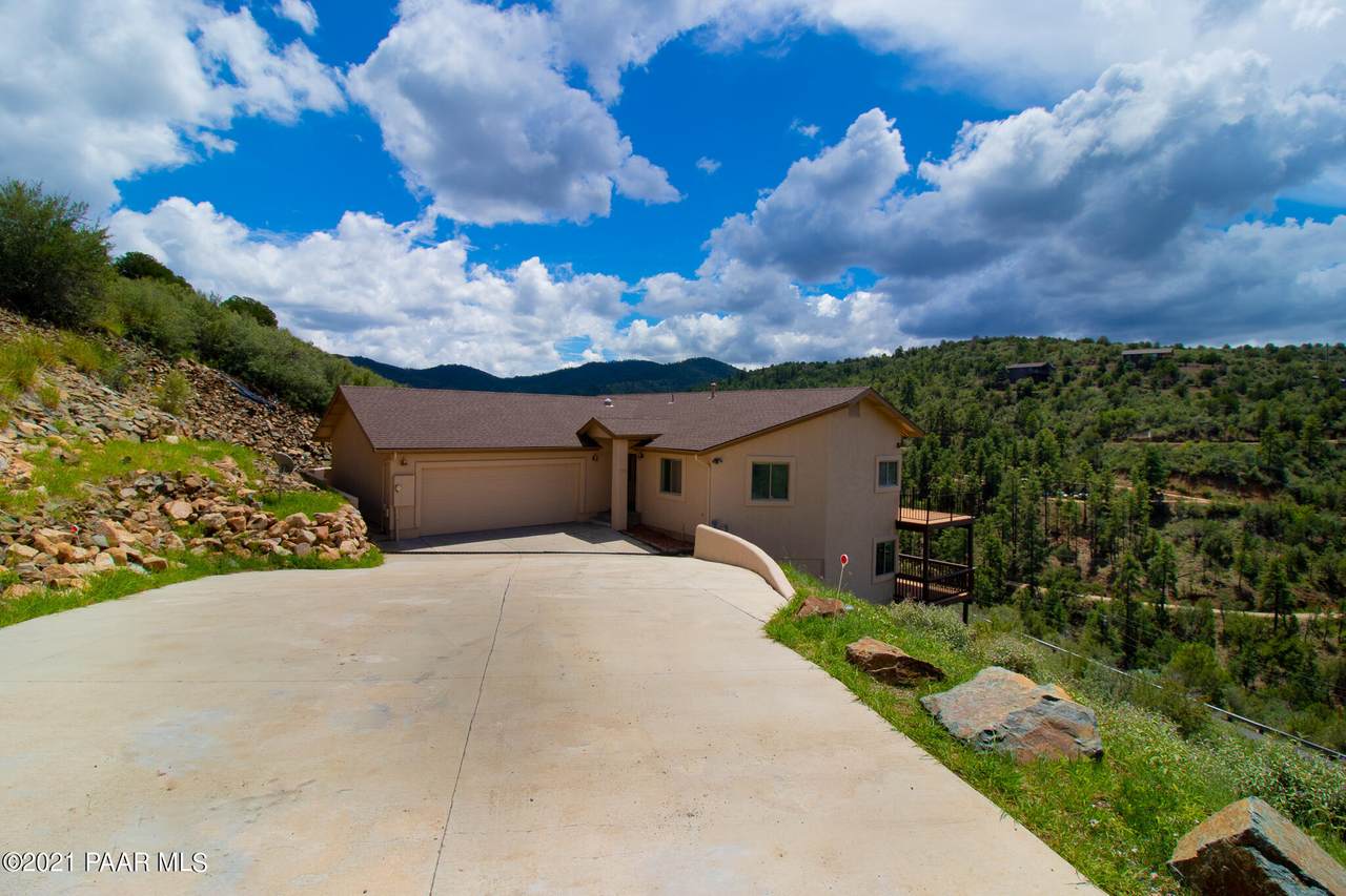 720 Sky Terrace Drive - Photo 1