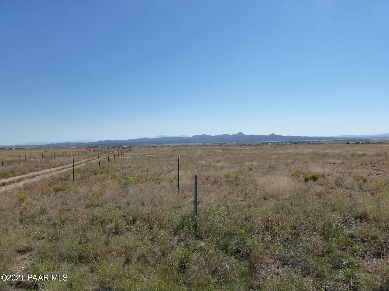 3010 Sandstone Drive - Photo 1