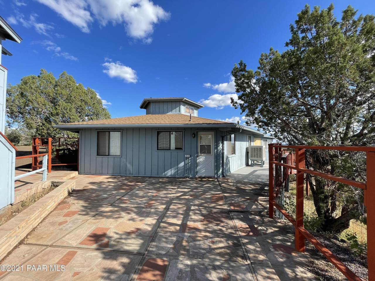 1050 Picacho Drive - Photo 1