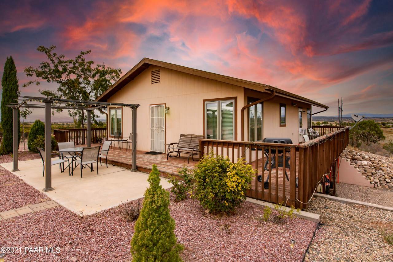 974 Grandview - Photo 1